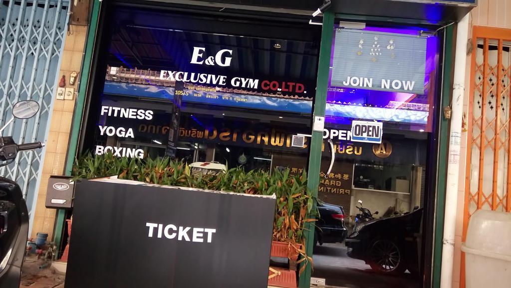 E&G Guest House Бангкок Экстерьер фото